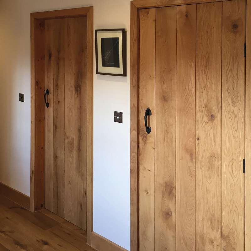 Rustic Oak Ledged Internal Door Unfinished 40 x 1981 x 762mm