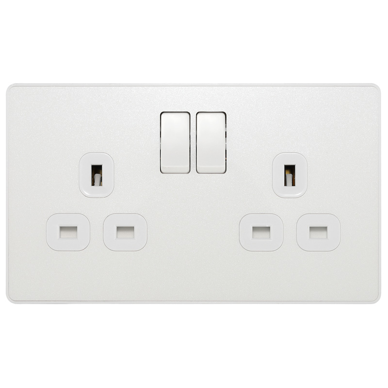 BG Evolve Pearlescent White (White Ins) Double Switched 13A Power Socket