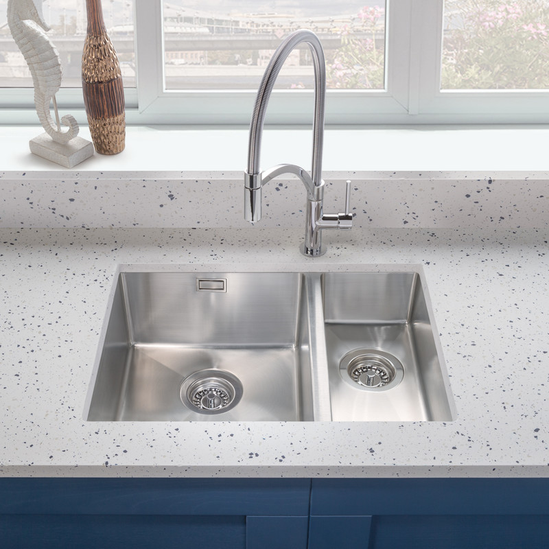 Stainless Steel 1.5 Bowl Kitchen Sink Left Hand 590 x 440 x 190mm