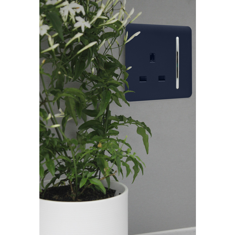 Trendiswitch Navy 1 Gang 13 Amp Switched Socket 1 Gang