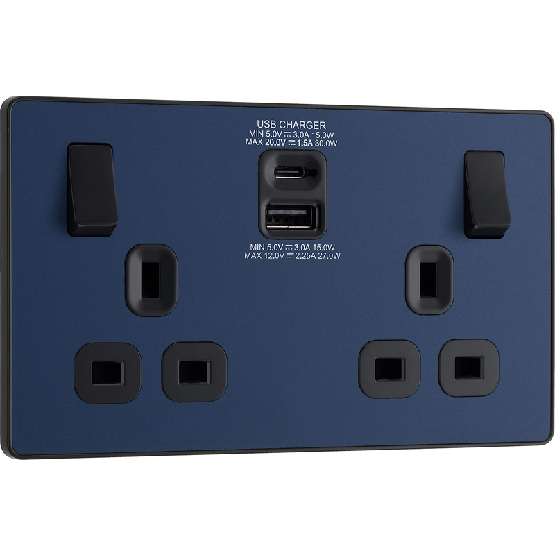 BG Evolve Matt Blue (Black Ins) Double Switched 13A Power Socket + Usb C 30W + Usba (2.1A)