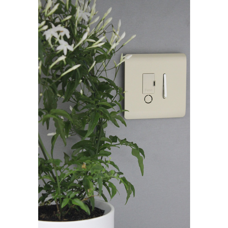 Trendiswitch Gold 13 Amp Switched Fused Spur 1 Gang