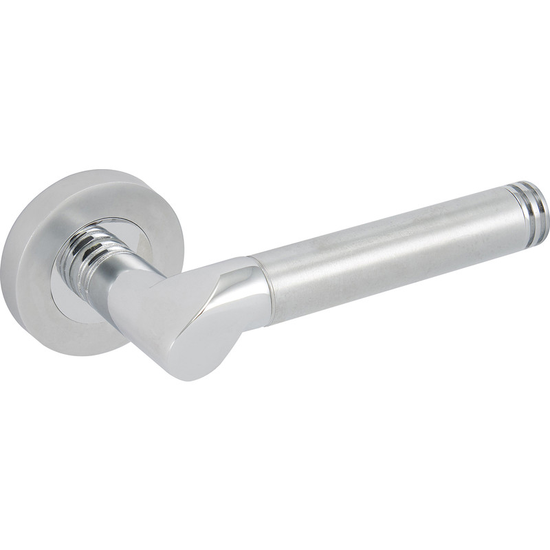 Como Dual Finish Lever On Rose Door Handles 52 x 8mm