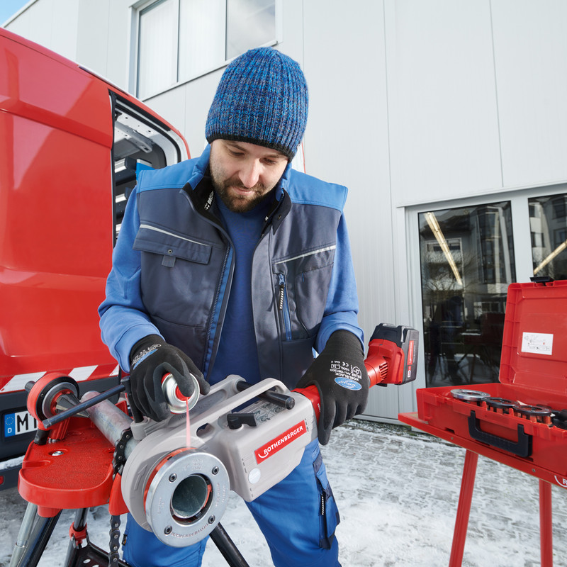 Rothenberger Supertronic 2000E Cordless Power Threader 1/2" - 2" (4.0Ah Battery)