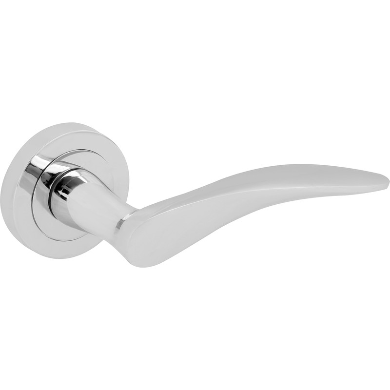 Clove Lever on Rose Door Handles Polished