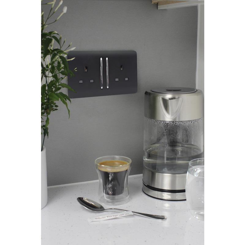 Trendiswitch Matt Black 2 Gang 13 Amp Switched Socket 2 Gang
