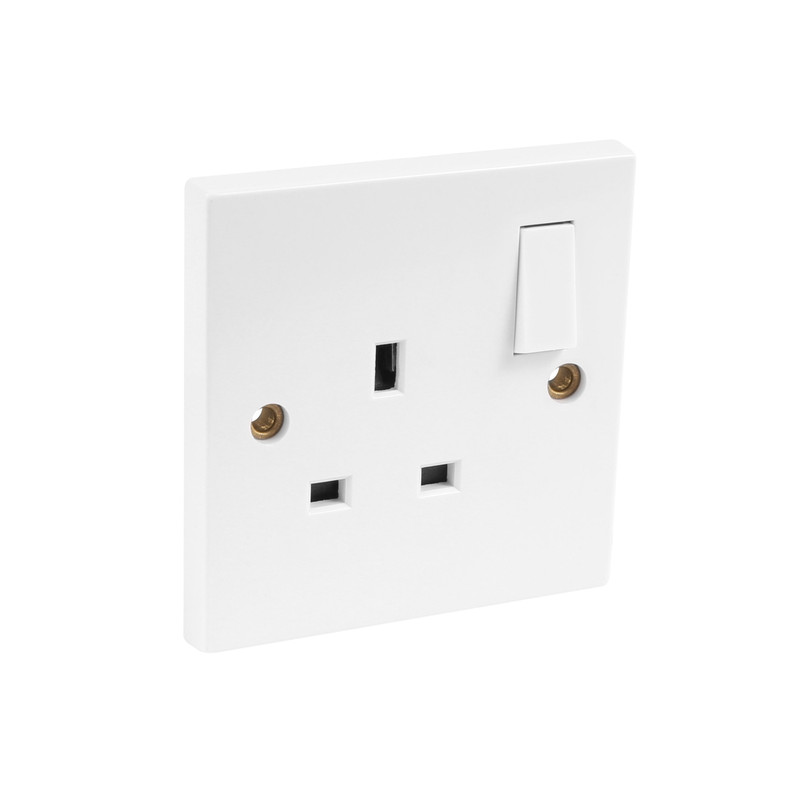 Axiom Switched Socket 1 Gang Single Pole