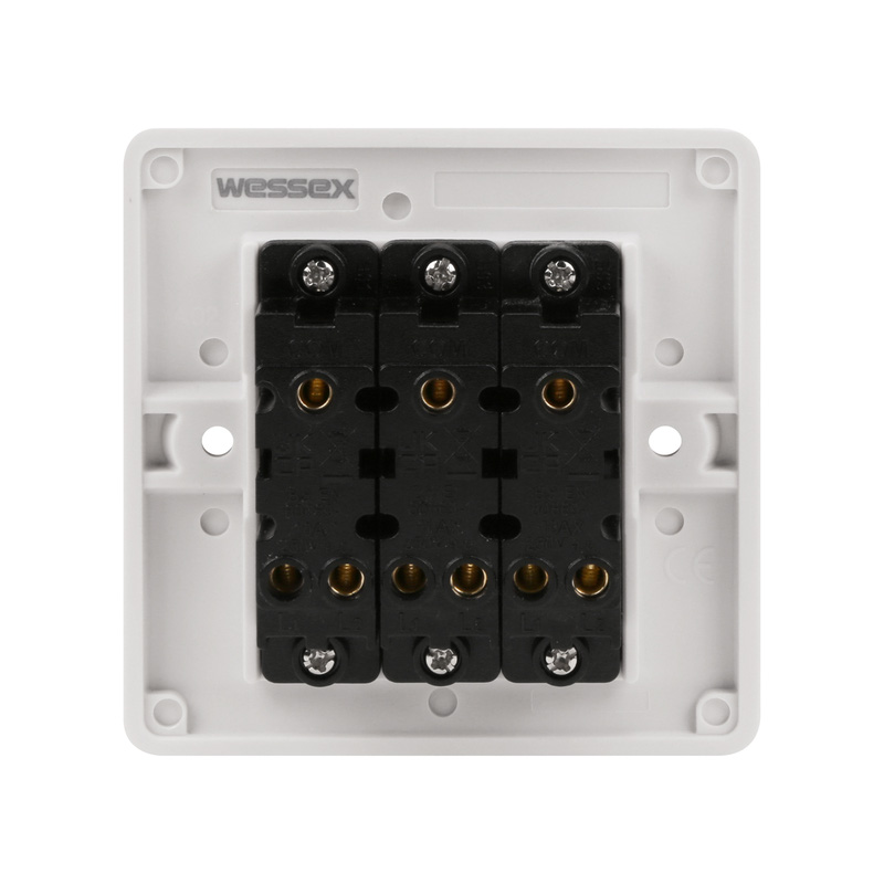 Wessex White 10A Switch 3 Gang 2 Way