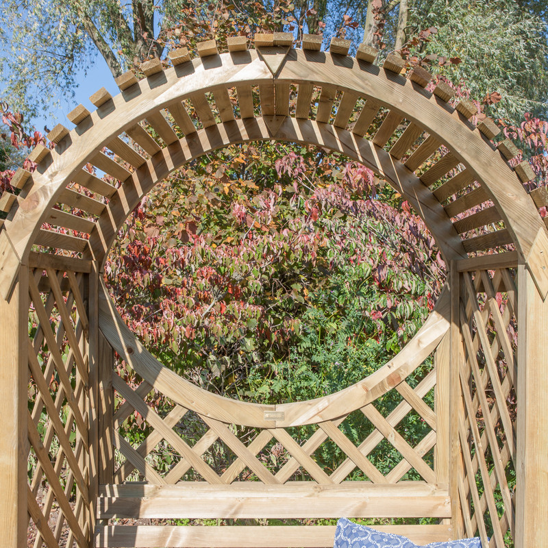 Rowlinson Keswick Arbour 207.5 (h) x 132cm (w) x 80cm (d)