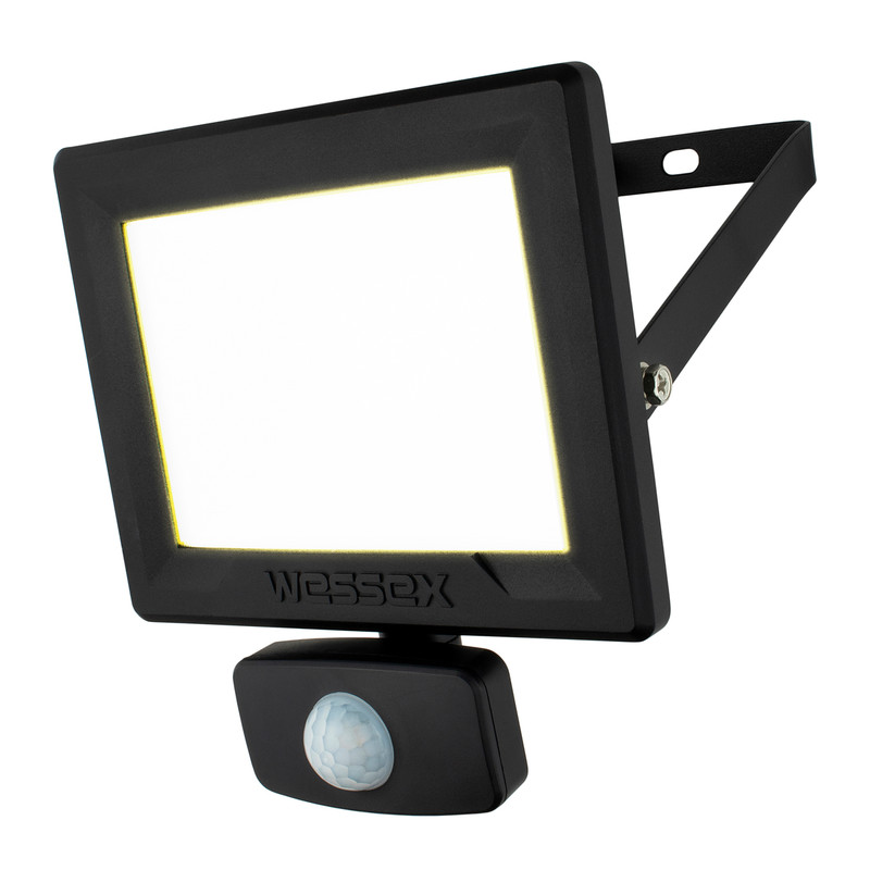 Wessex LED PIR Floodlight IP65 30W 2400lm Black
