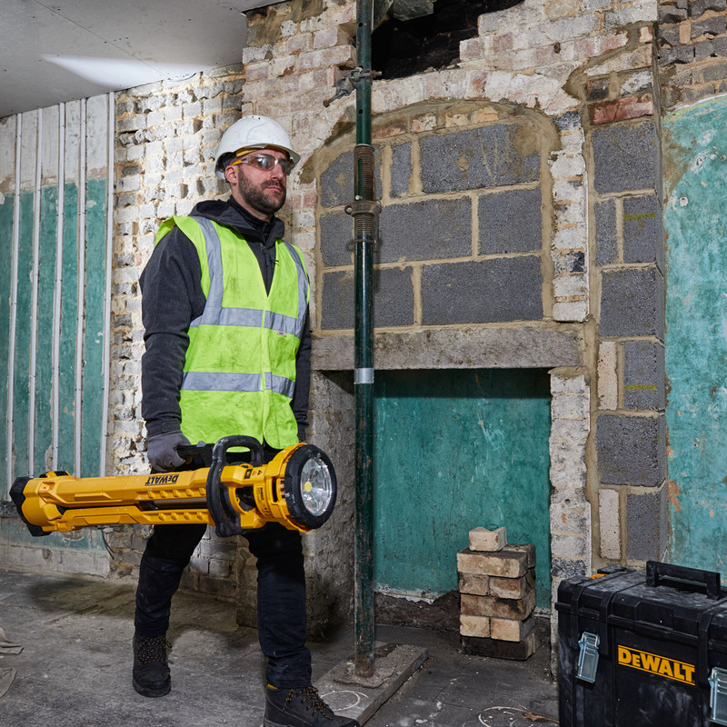 DeWalt DCL079-XJ 18V XR LED Tripod Light Body Only