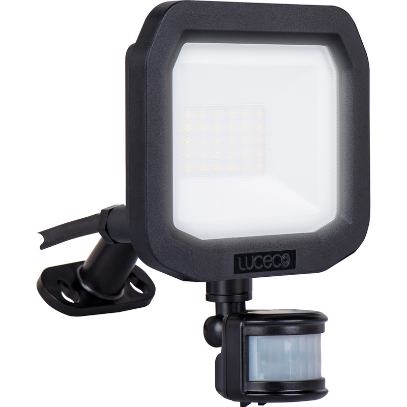 Luceco IP65 LED PIR Slimline Floodlight 20W 2400lm Cool White