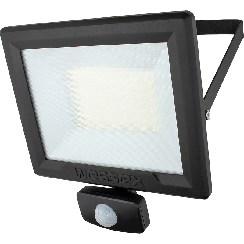 Wessex LED PIR Floodlight IP65 50W 4000lm Black