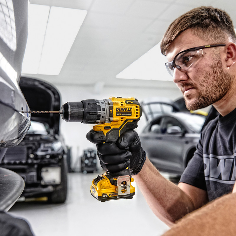 DeWalt DCD706D2-GB 12V XR Sub-Compact Hammer Drill Driver 2 x 2.0Ah