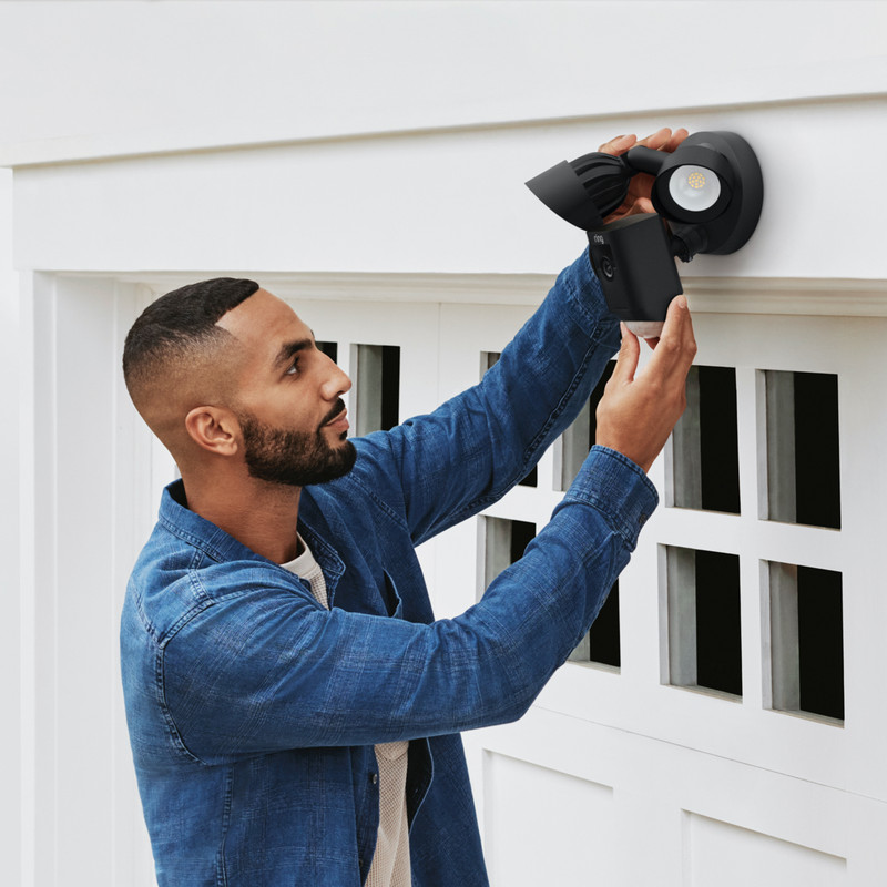 Ring Floodlight Cam Plus Black