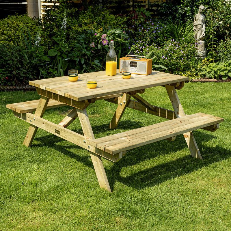 Rowlinson Picnic Bench 70cm (h) x 120cm (l) x 150cm (d)