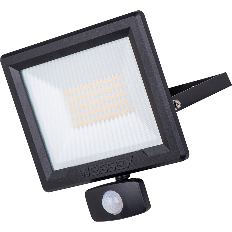 Wessex LED PIR Floodlight IP65 50W 6000lm 4000K Black