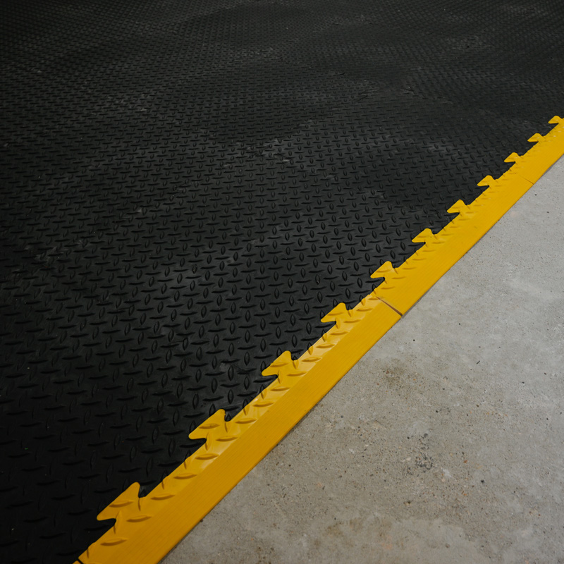 Tuff-Tile Diamond Edge 50cm Yellow - Female