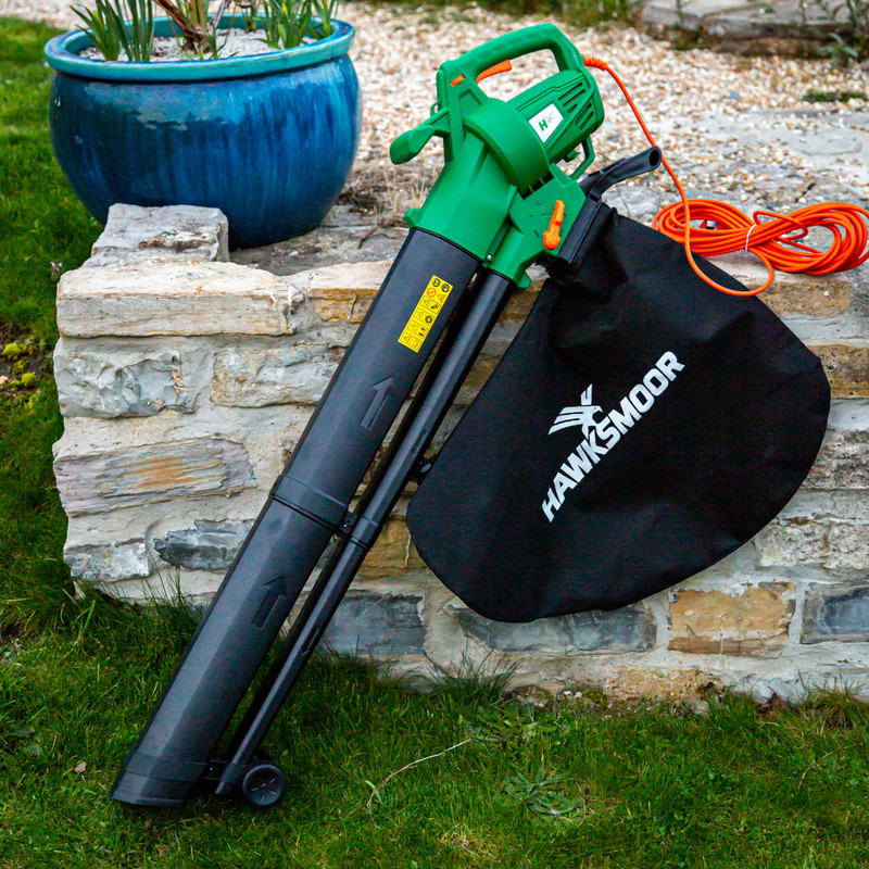 Hawksmoor 2600W Electric Blower Vacuum 230V