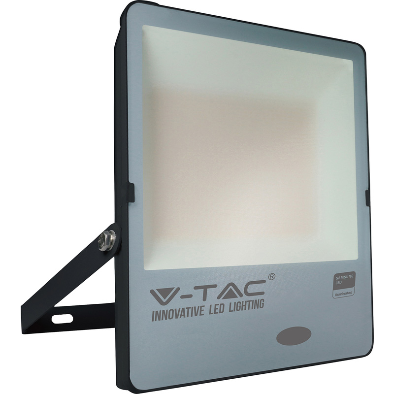 V-TAC IP65 LED Photocell Sensor Floodlight with Samsung Chip 150W Black 15000lm 3000K