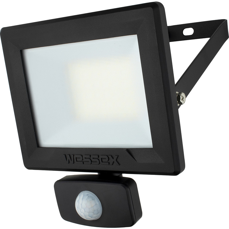 Wessex LED PIR Floodlight IP65 30W 2400lm Black