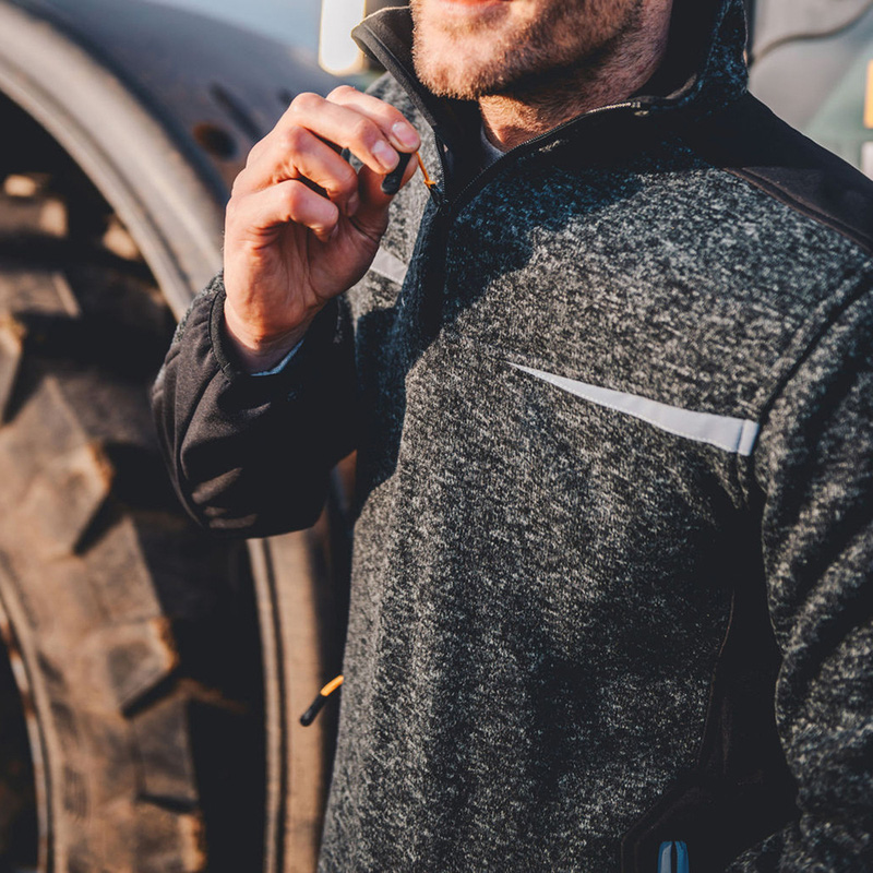 JCB Elmhurst 1/4 Zip Jumper Small