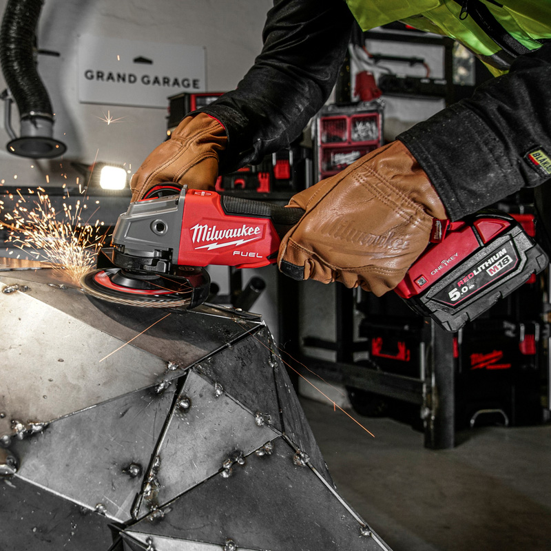 Milwaukee M18 FUEL ONE-KEY 115mm Angle Grinder 2 x 5.5Ah