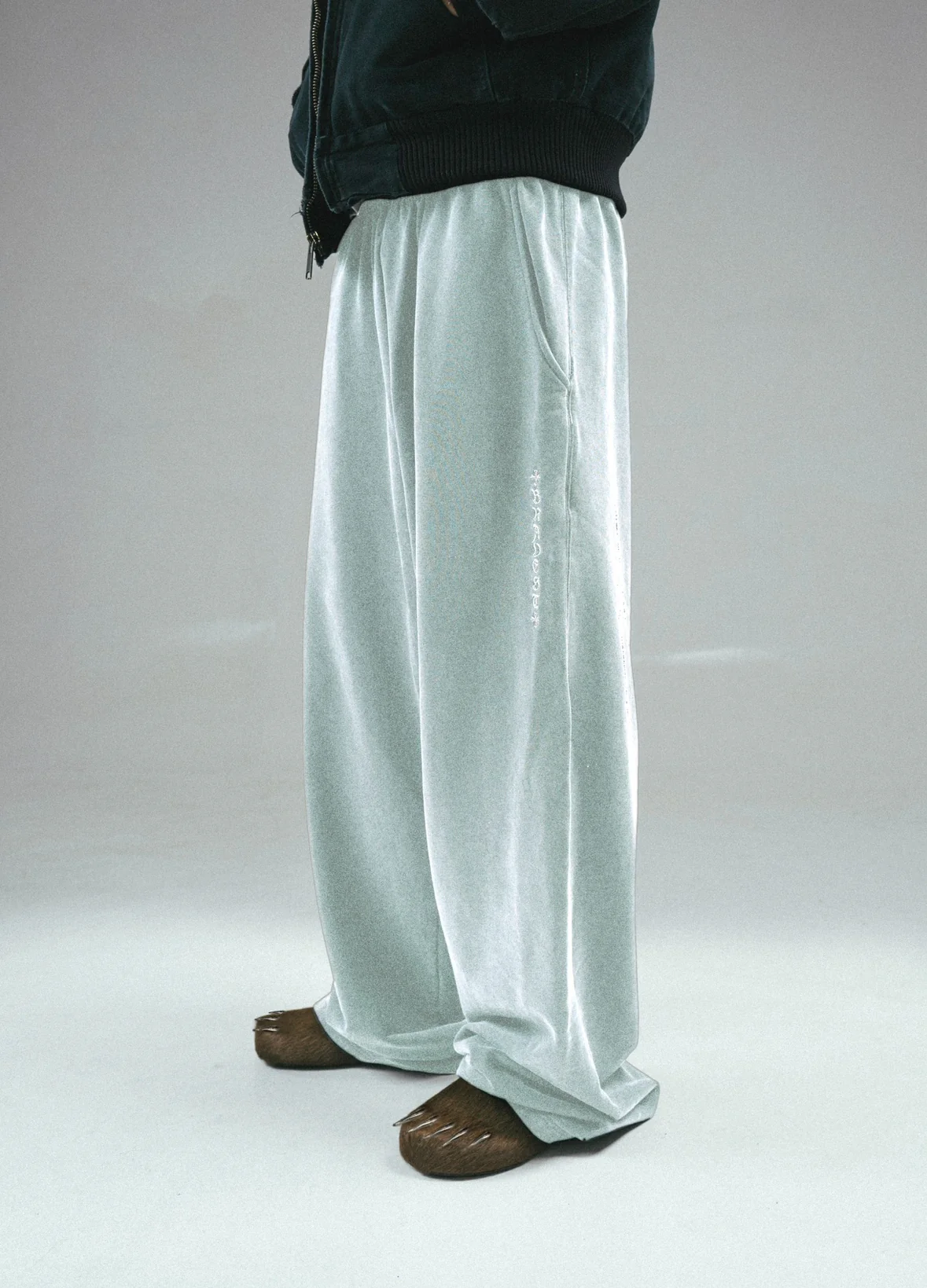 Grey Baggy Sweatpants - WSBYTLP