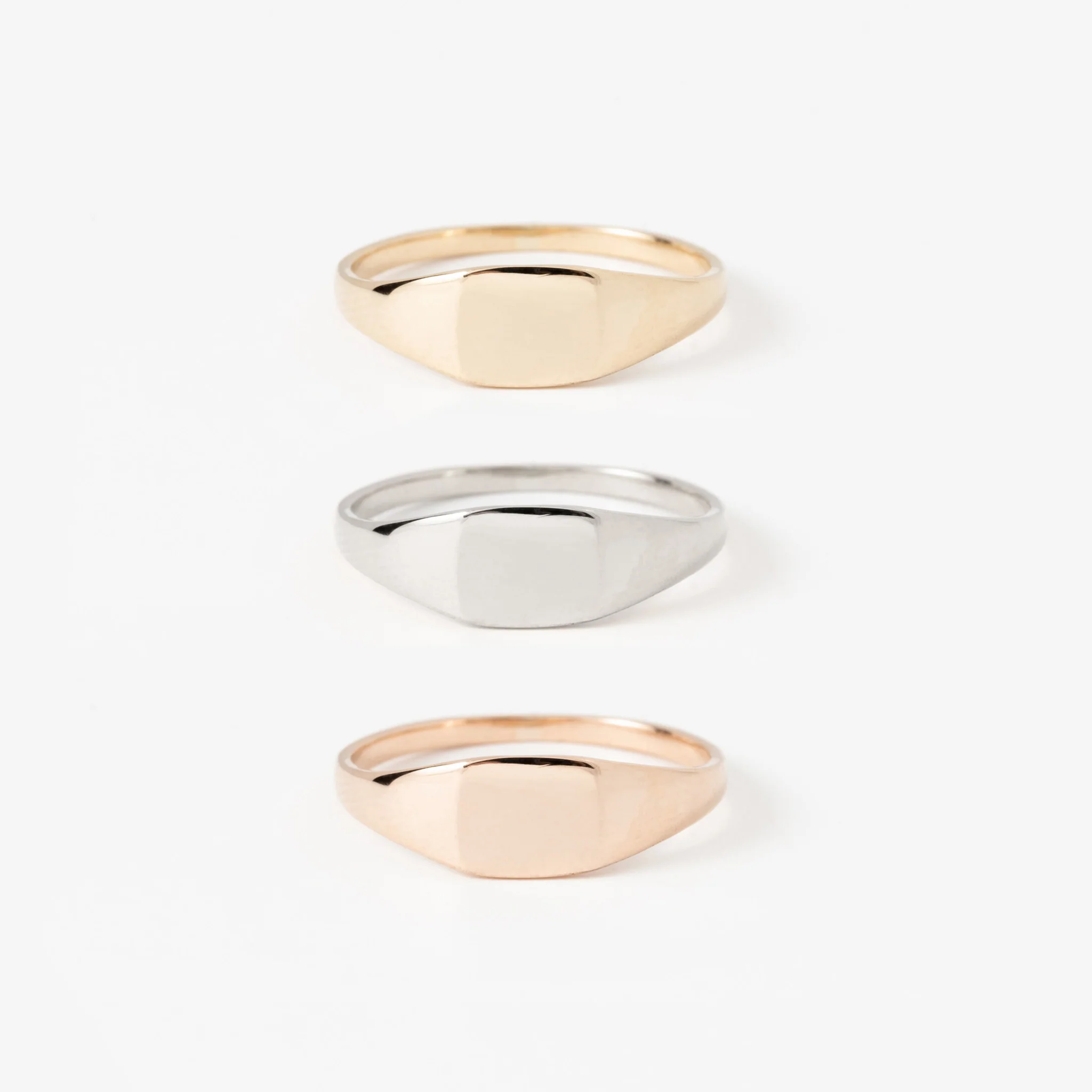 The Mini Signet Ring - WSBYTLP