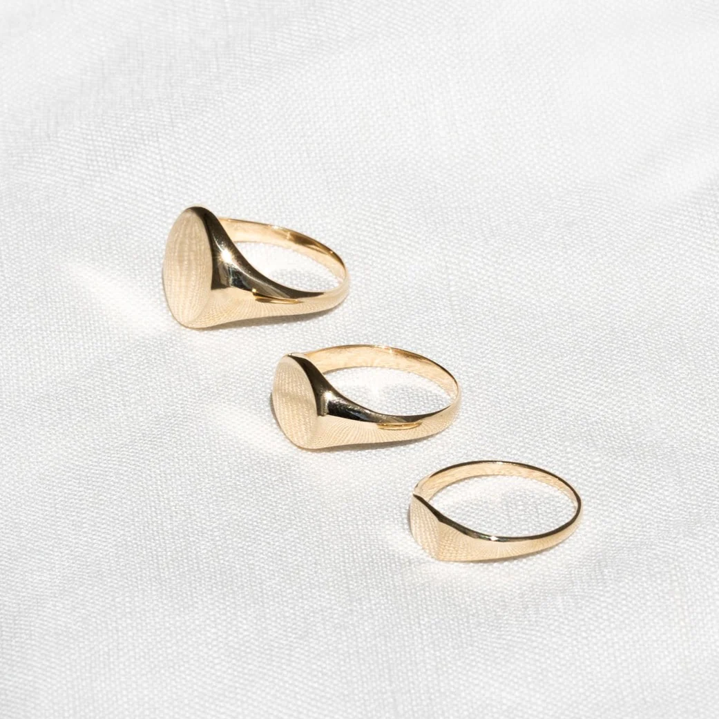 The Mini Signet Ring - WSBYTLP