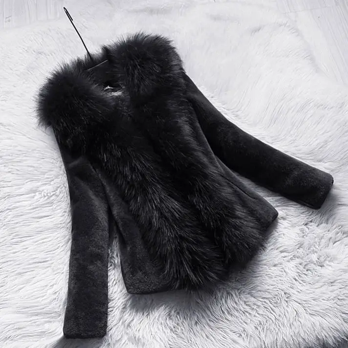 Women's Fox Fur Coat - SCFUDI