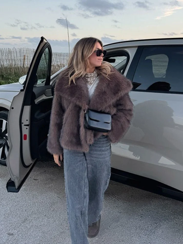 Retro Collar Faux Fur Coat - SCFUDI