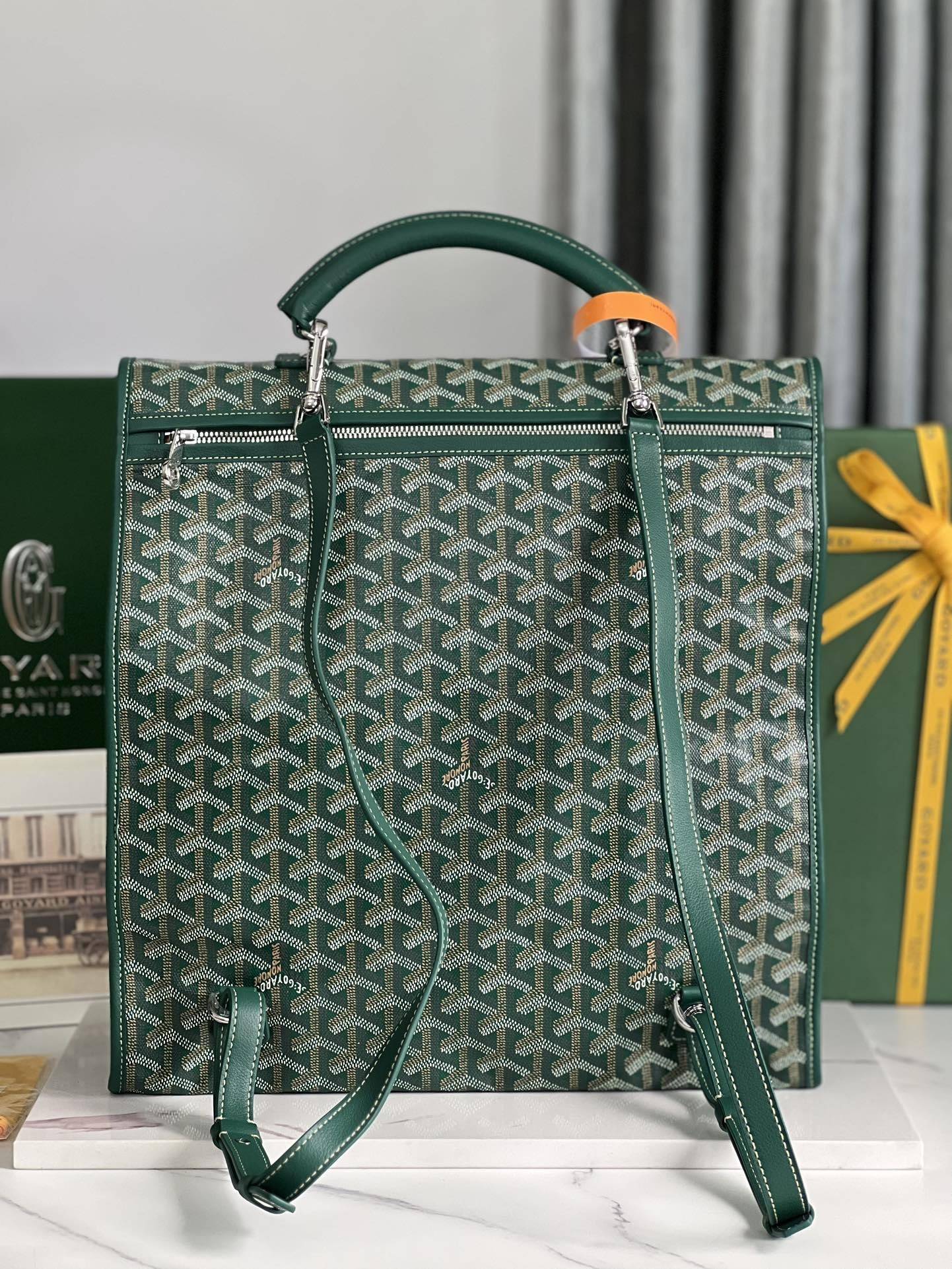 Goyard Limited Edition Bucket Saint Leger Folding Backpack Size: 33 * 35 * 16cm