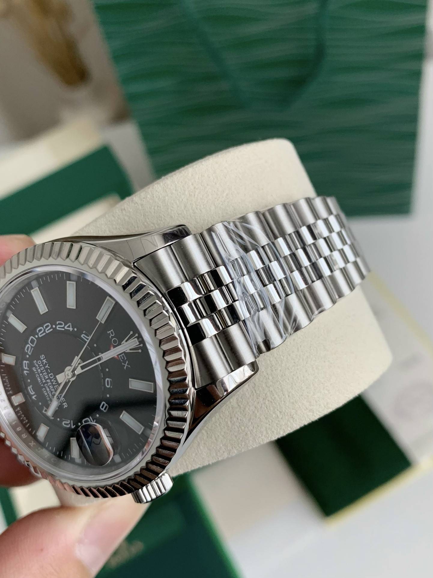 Rolex Navigator Series men's watch Dual time zone/100 meters waterproof,42mm