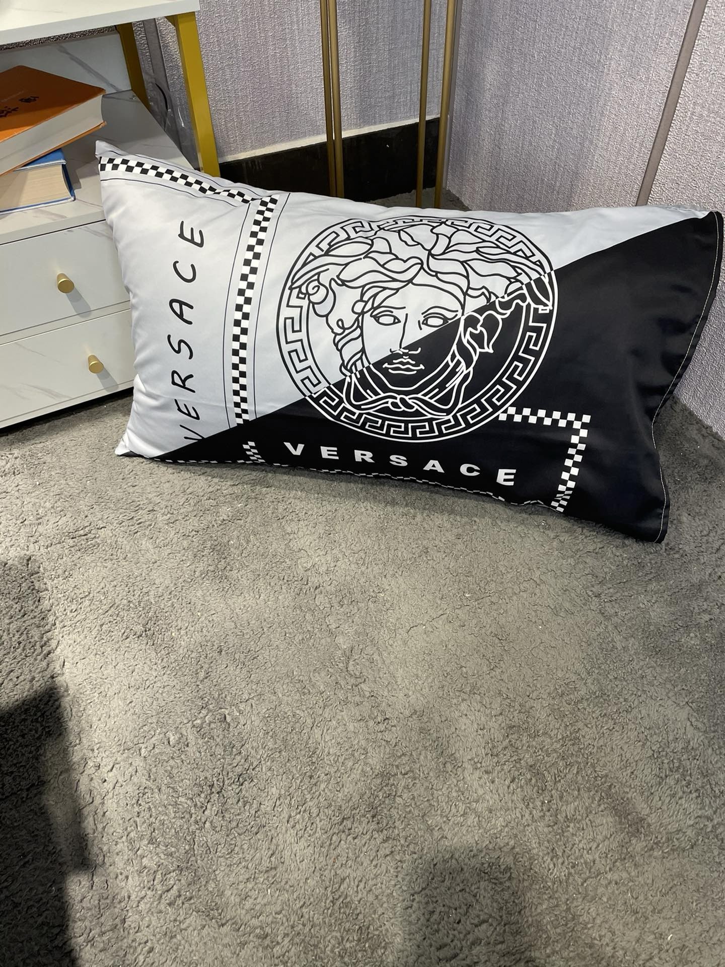 Bedding-VERSACE four-piece set