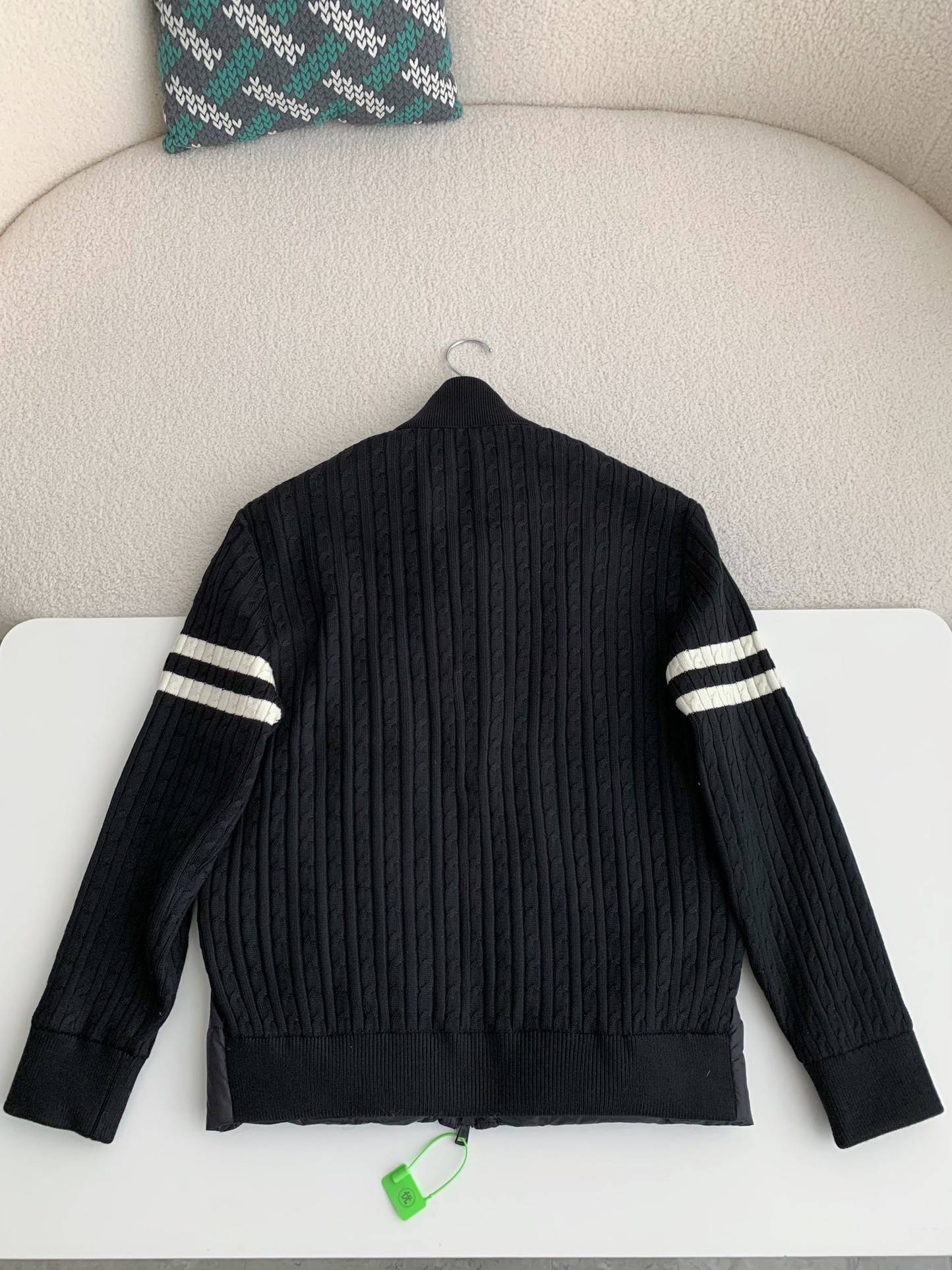 Moncler Short  men's down jacket
