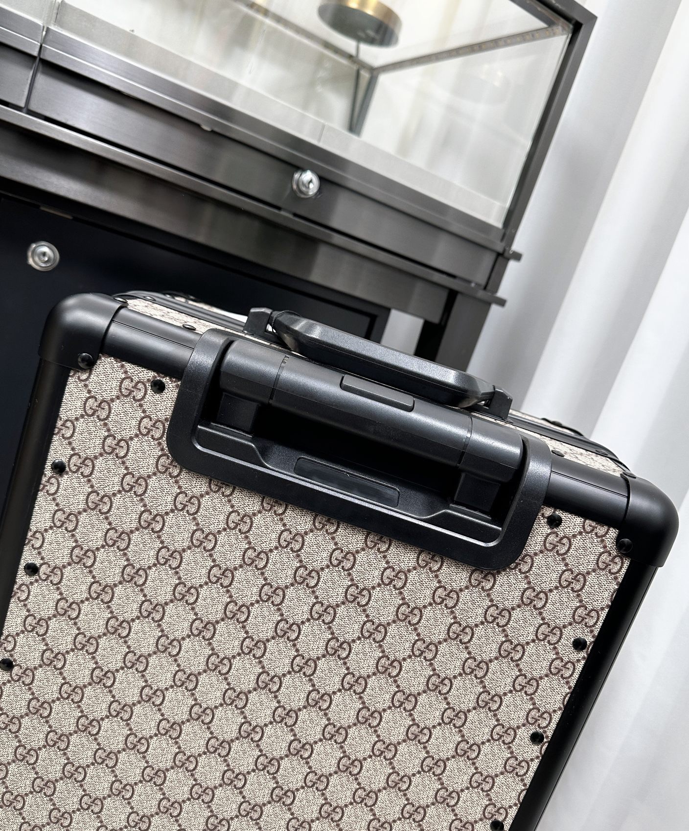 GUCCI Luggage/Trolley Case Vintage Size 20 Inch