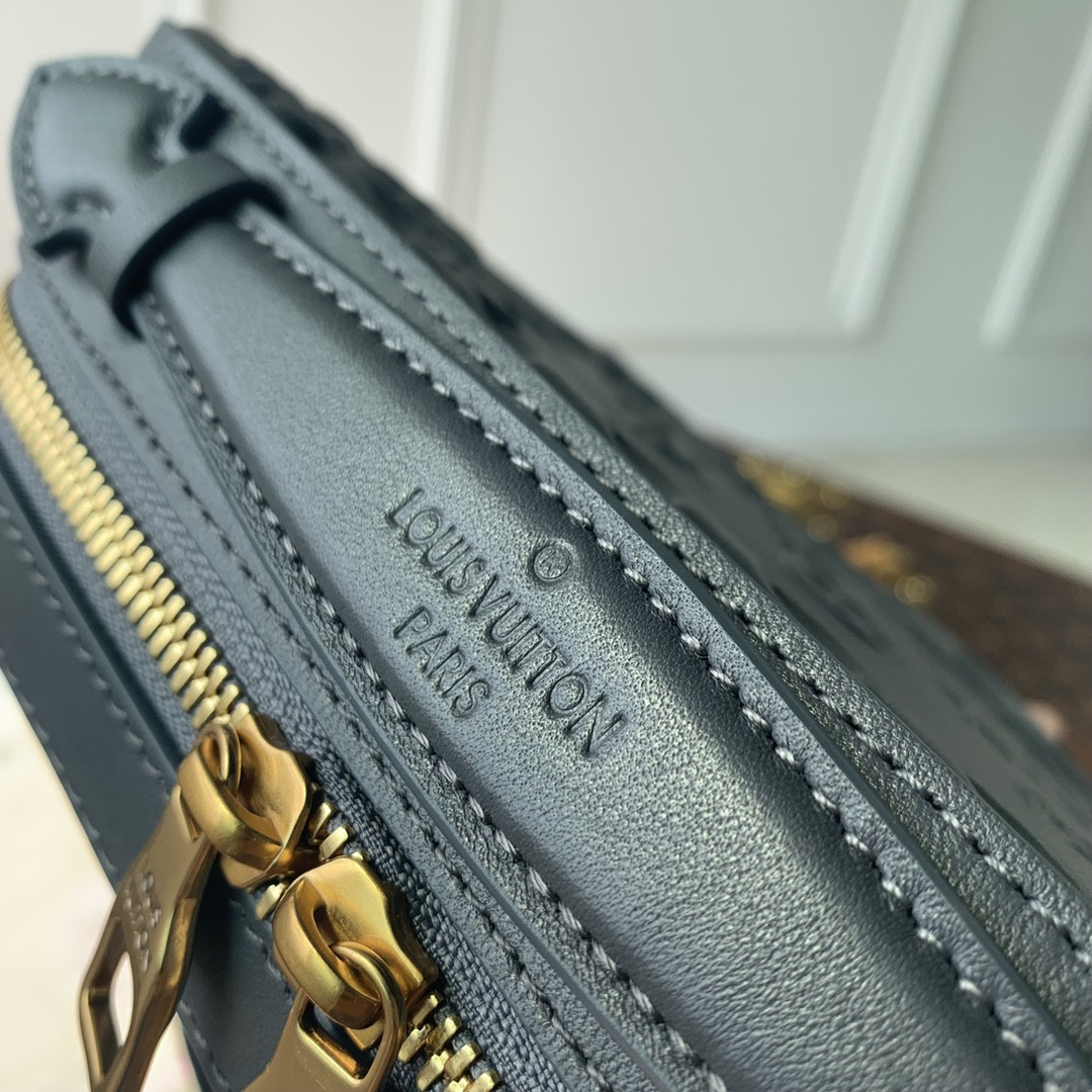 Lv Soft Trunk