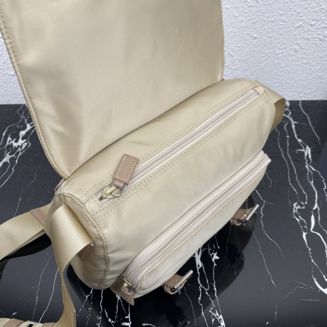 Prada Mailbag