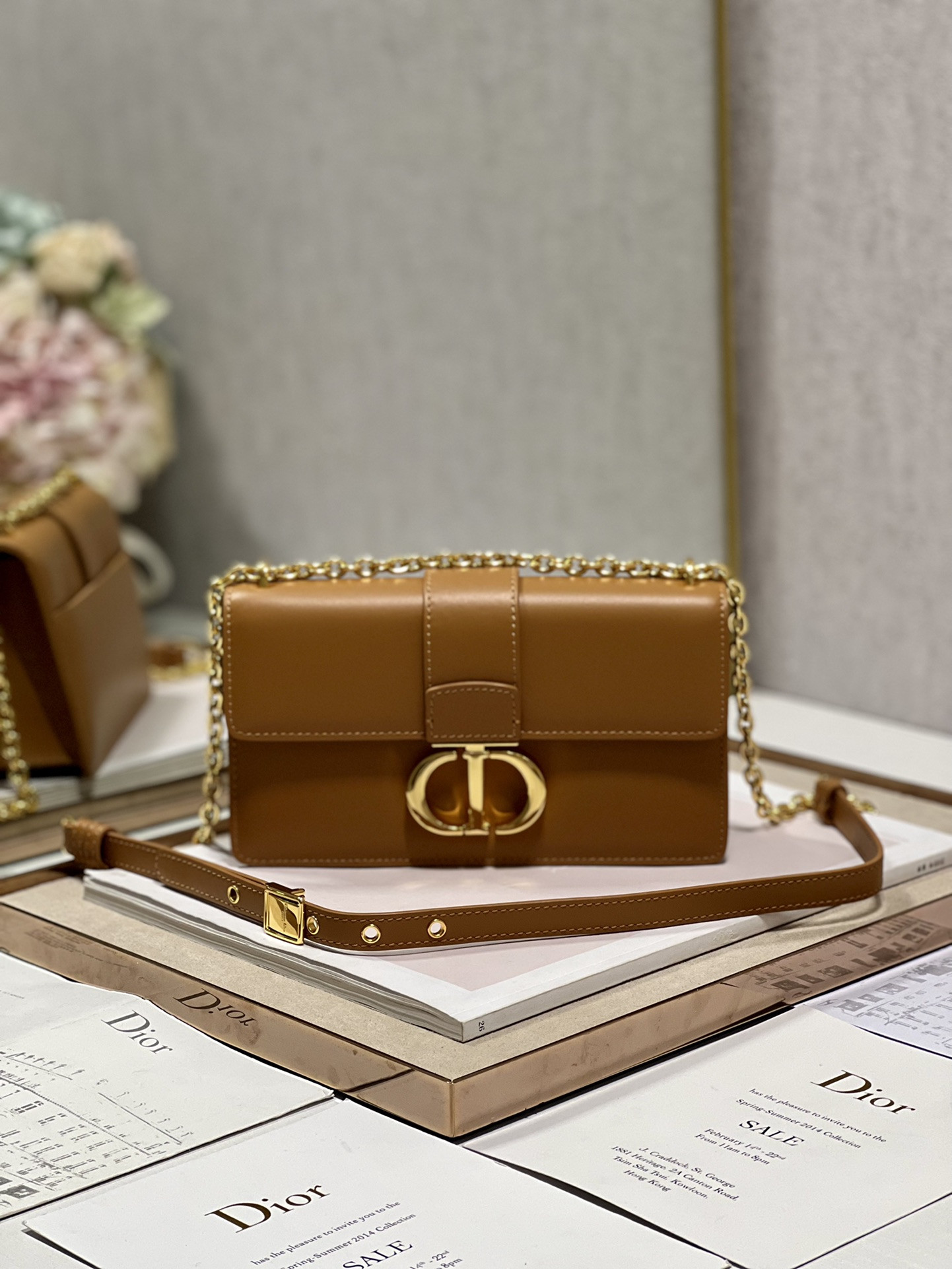 30 Montaigne East-west Bag With Chain