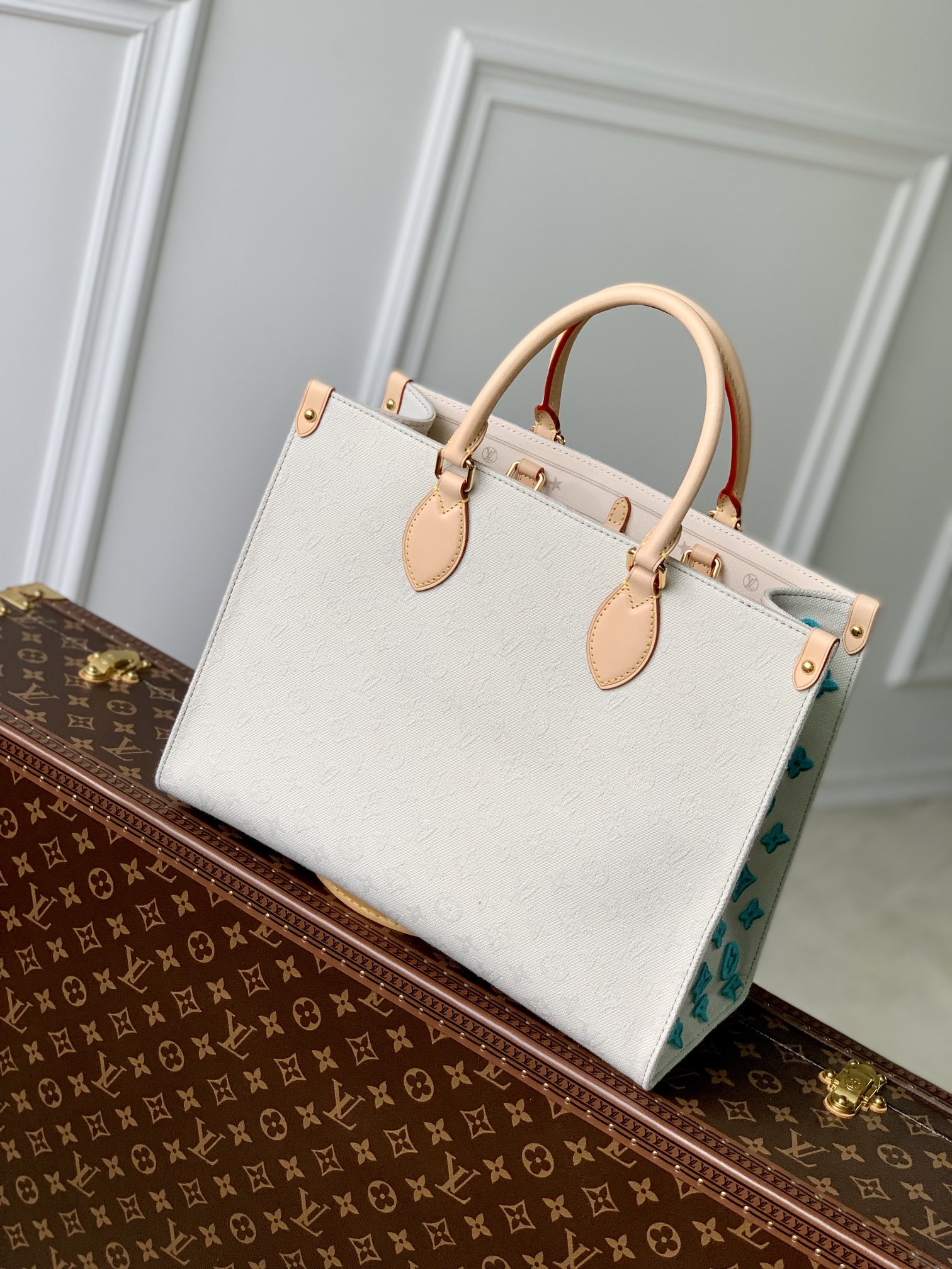 Louis Vuitton Onthego Bag
