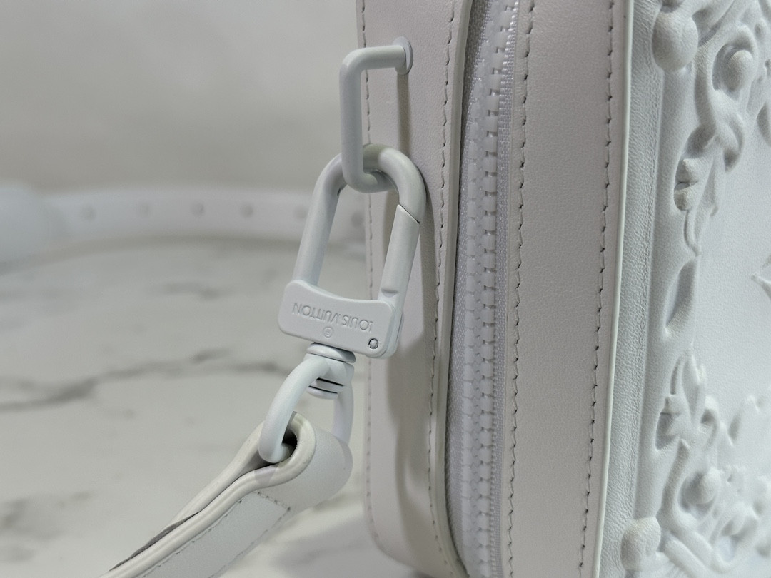 Lv Soft Trunk