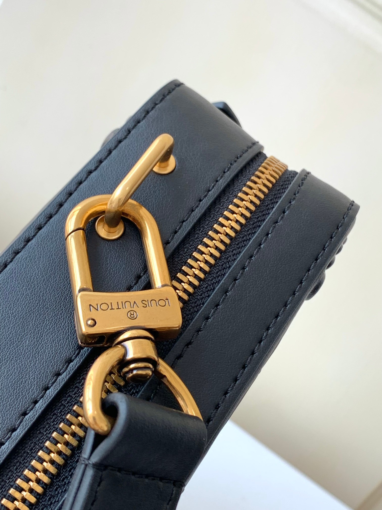 Lv Soft Trunk