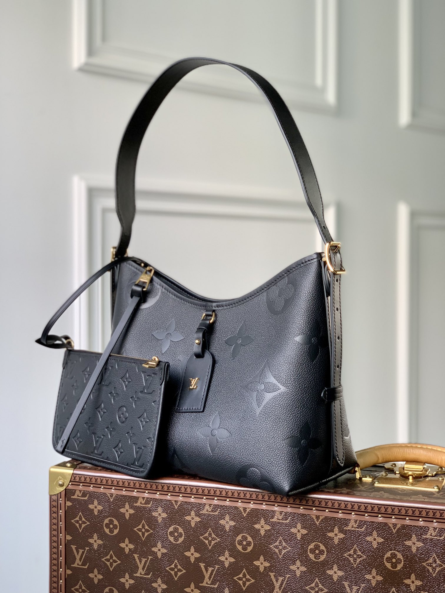 Louis Vuitton Carryall Bag