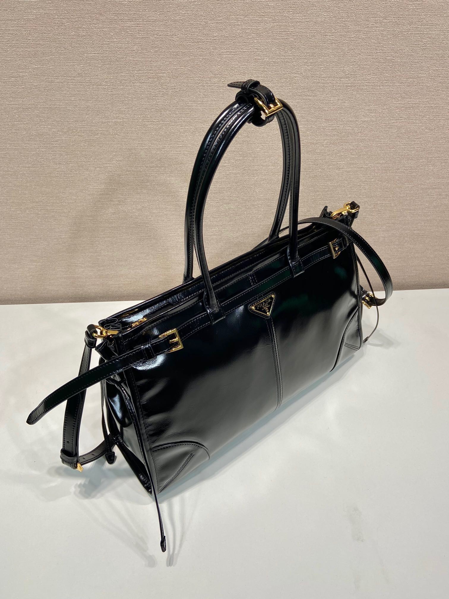 Pr*da Bonnie large leather handbag