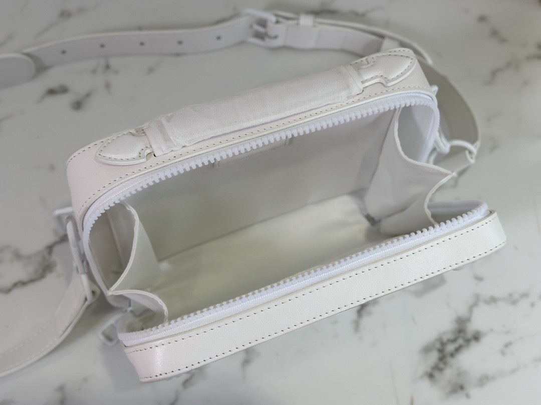 Lv Soft Trunk