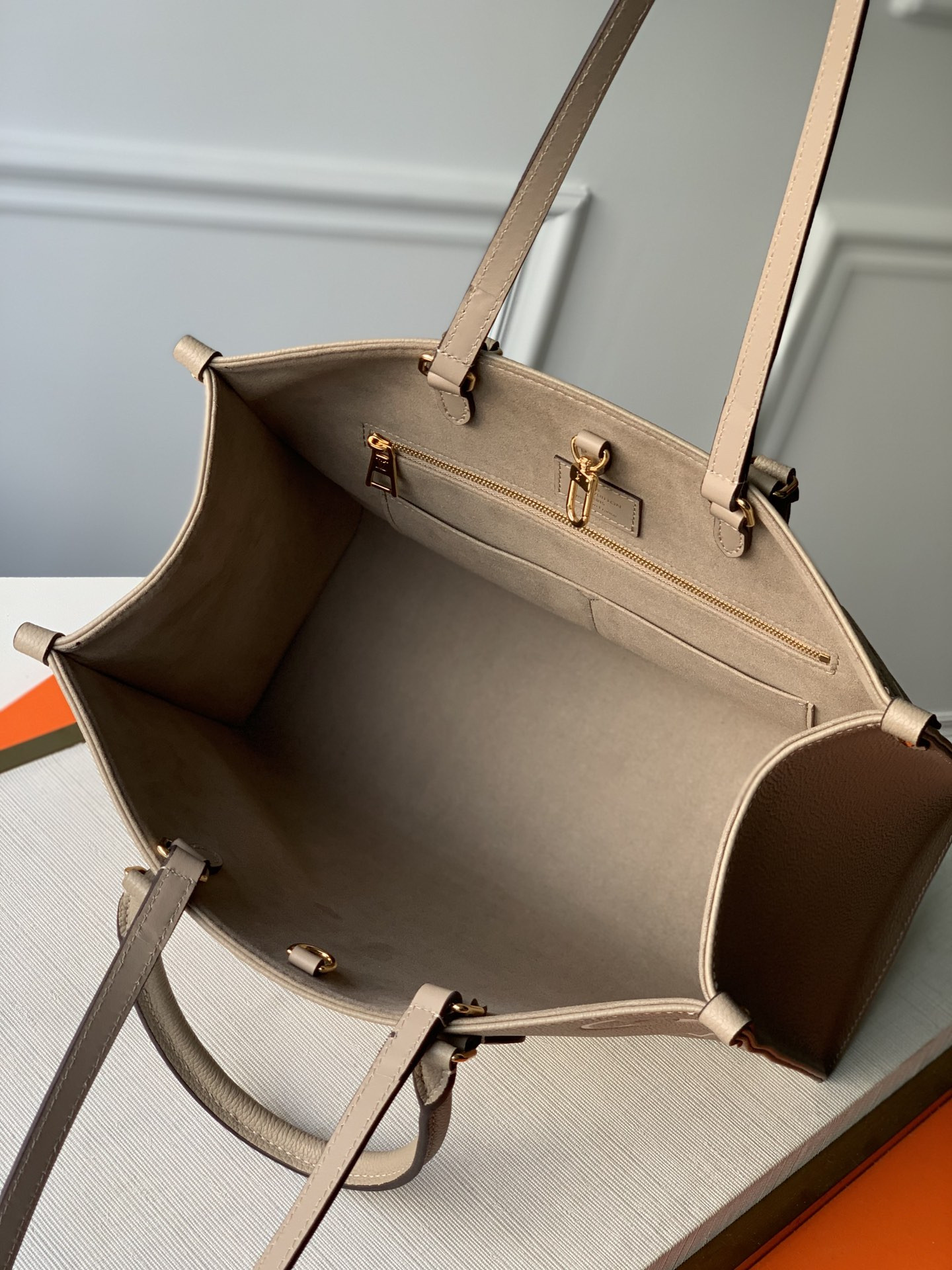 Louis Vuitton Onthego Bag