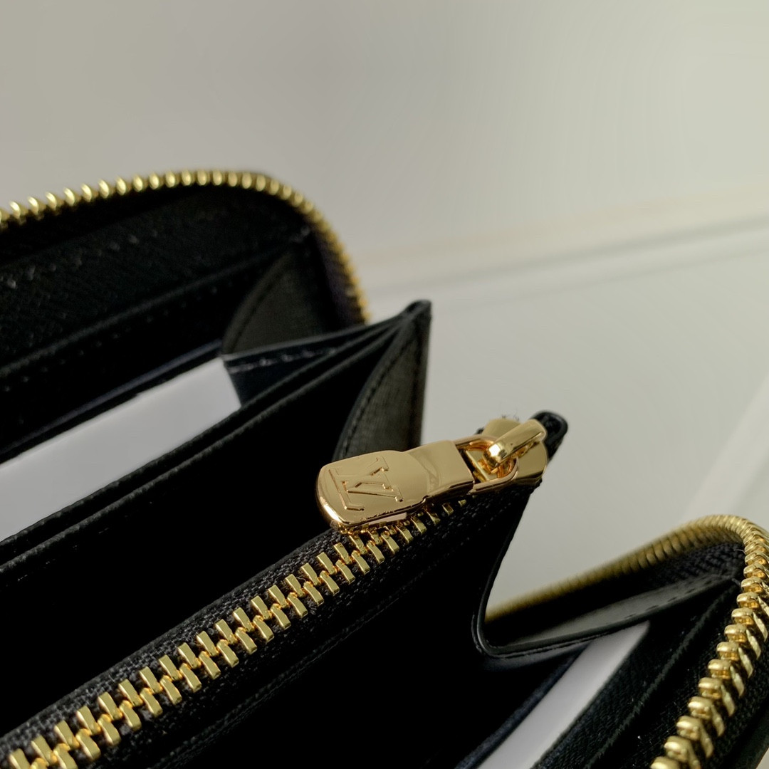 Louis Vuitton Zippy Bag
