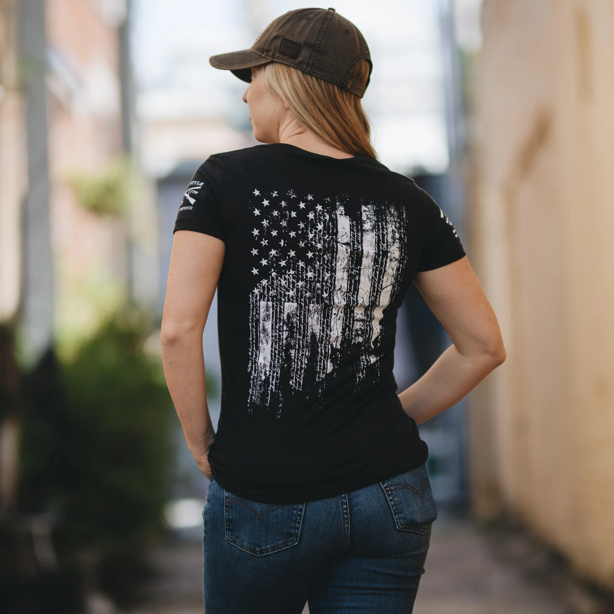 Women's 1776 Flag V-Neck - Black