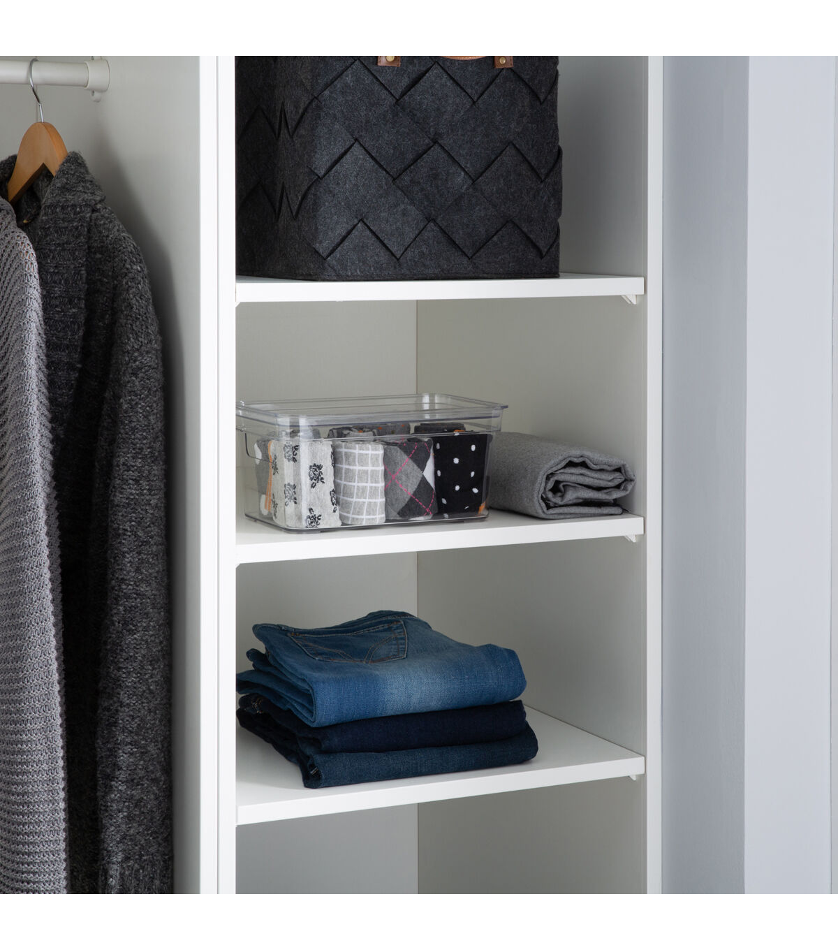 Simplify 10 x 4 Clear Lidded Storage Bin With Handles